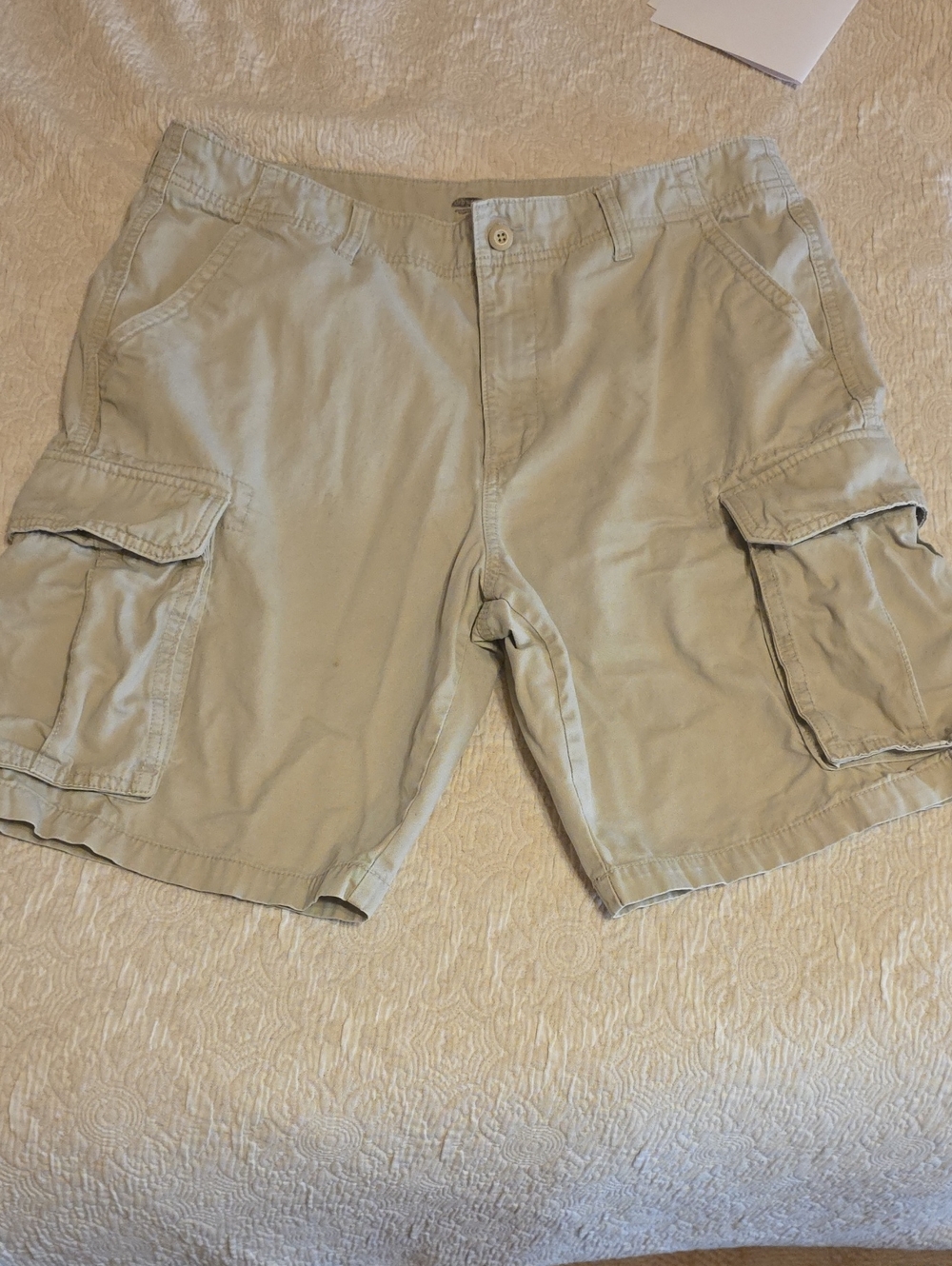OLD NAVY Men's Cargo Shorts in Light Khaki